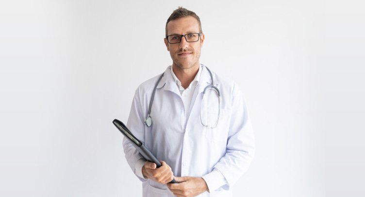 dr-michelle-l-reyes-full